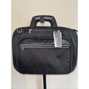Kenneth Cole Reaction Briefcase Model 9950-64BK 18x13